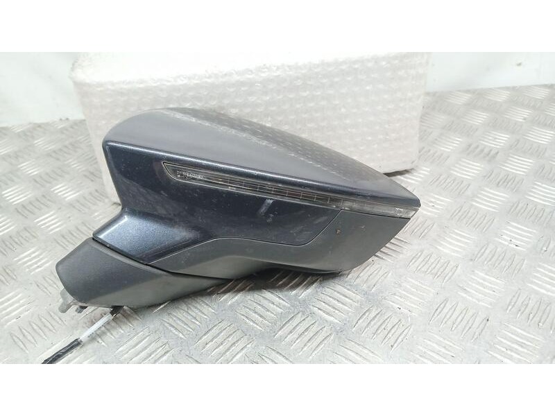 Recambio de retrovisor izquierdo para seat leon (5f1) style visio edition referencia OEM IAM 5F1857507P  ELECTRICO 8 cables