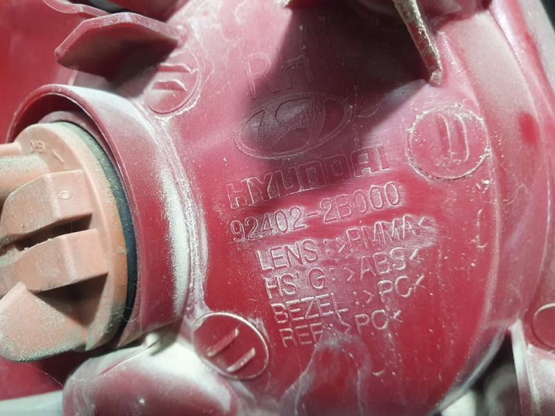 Recambio de piloto trasero derecho para hyundai santa fe (bm) 2.2 crdi comfort full (4wd) referencia OEM IAM 924022B000  EXTERIO