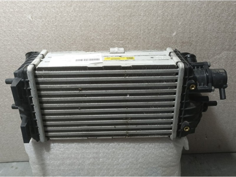Recambio de intercooler para hyundai i20 klass referencia OEM IAM 2827007350  DOOWAN