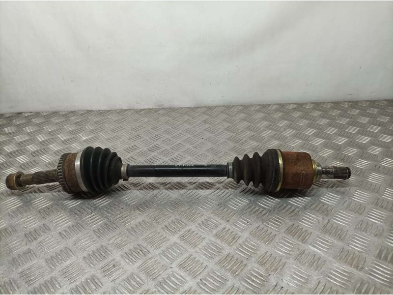 Recambio de transmision delantera izquierda para nissan almera tino (v10m) acenta referencia OEM IAM 39101BU010  