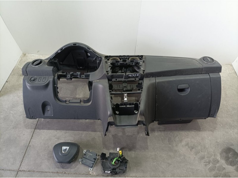 Recambio de kit airbag para dacia sandero comfort referencia OEM IAM 985701142R  C/ SALPICADERO