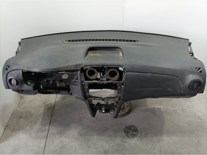 Recambio de kit airbag para dacia sandero comfort referencia OEM IAM 985701142R  C/ SALPICADERO