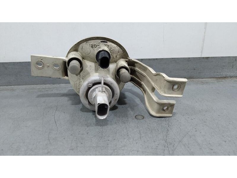 Recambio de piloto delantero izquierdo para bmw mini (r50,r53) cooper man referencia OEM IAM 7165861  Valeo