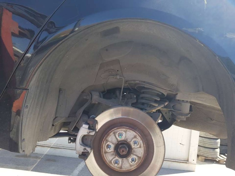 Recambio de plastico pase rueda tras. izq. para jaguar xf 2.2 diesel referencia OEM IAM C2Z2157  