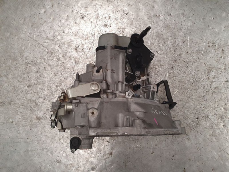Recambio de caja cambios para peugeot 206+ básico referencia OEM IAM 20CQ98 1052346 5VELOCIDADES