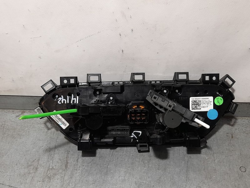 Recambio de mando calefaccion / aire acondicionado para hyundai i20 klass referencia OEM IAM 97250Q0010  