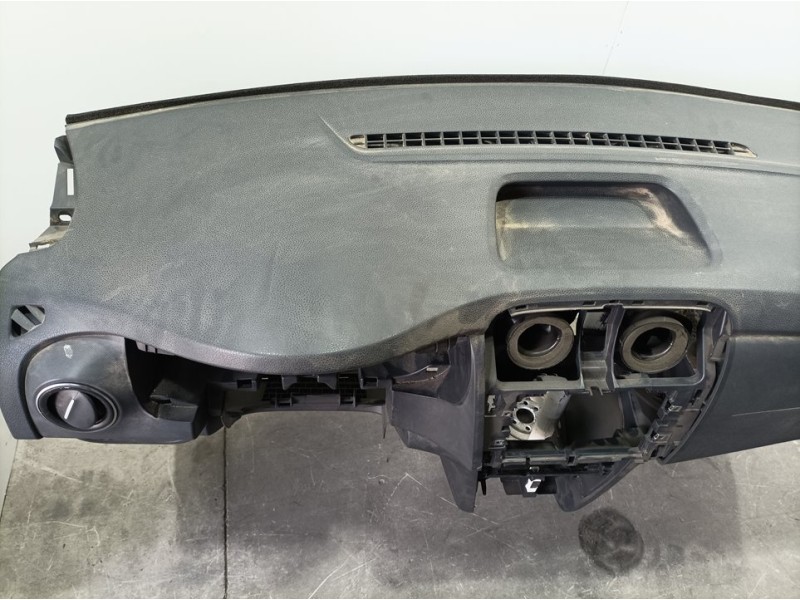 Recambio de kit airbag para dacia sandero comfort referencia OEM IAM 985701142R  C/ SALPICADERO