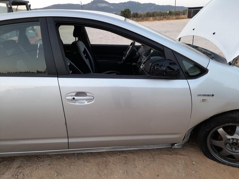 Recambio de puerta delantera derecha para toyota prius (hw2) 1.5 hybrid (hw20) referencia OEM IAM 6700147040 ROZADA 