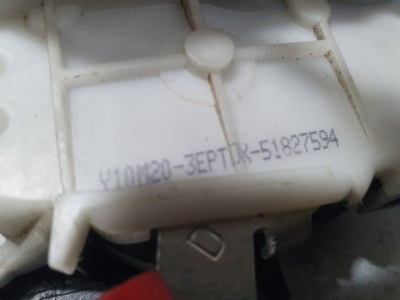 Recambio de cerradura puerta delantera derecha para fiat nuova 500 (150) pop referencia OEM IAM 51827593  ELECTRICA 4 PINES