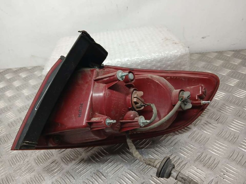 Recambio de piloto trasero izquierdo para hyundai santa fe (bm) 2.2 crdi comfort full (4wd) referencia OEM IAM 924012B000  EXTER