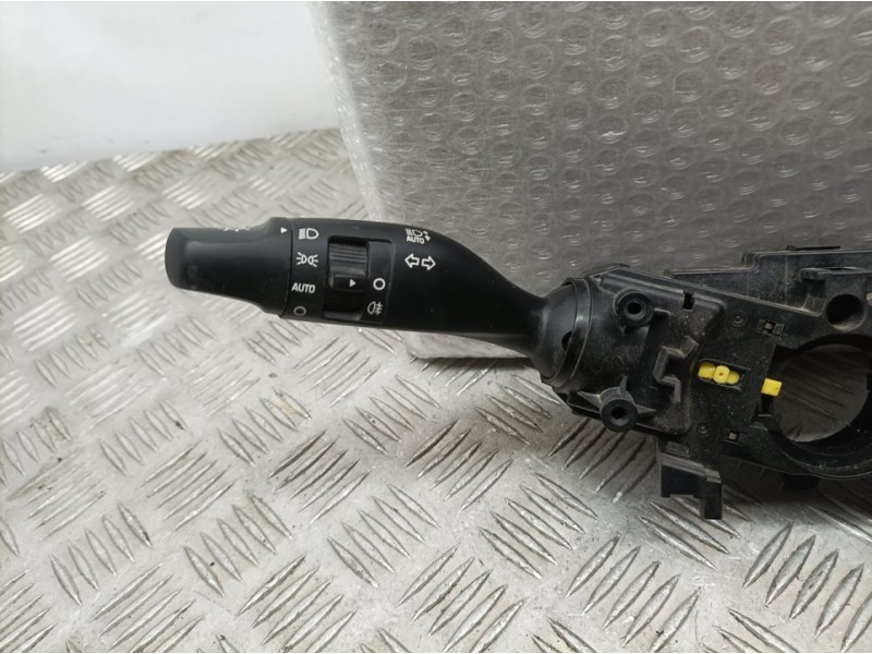 Recambio de mando luces y limpia para hyundai i20 klass referencia OEM IAM 93404Q0960  