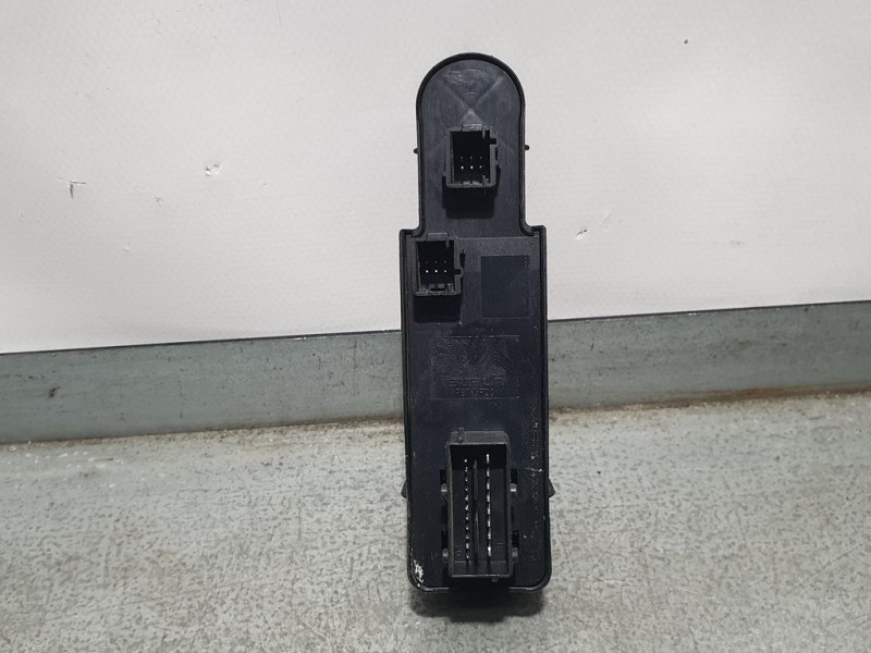 Recambio de mando elevalunas delantero izquierdo para citroën c4 lim. live referencia OEM IAM 966570507D  