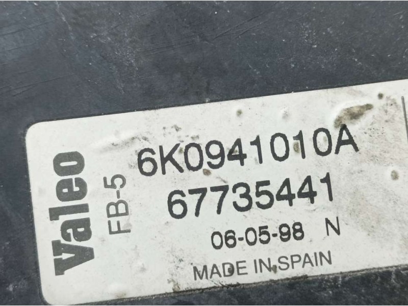 Recambio de faro derecho para seat cordoba vario (6k5) se referencia OEM IAM 6K0941010A  VALEO