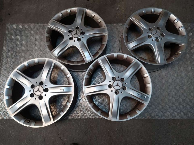 Recambio de juego llantas aluminio para mercedes-benz clase r (w251) r 350 cdi 4-matic (251.022) referencia OEM IAM 8X19 5 TORN 
