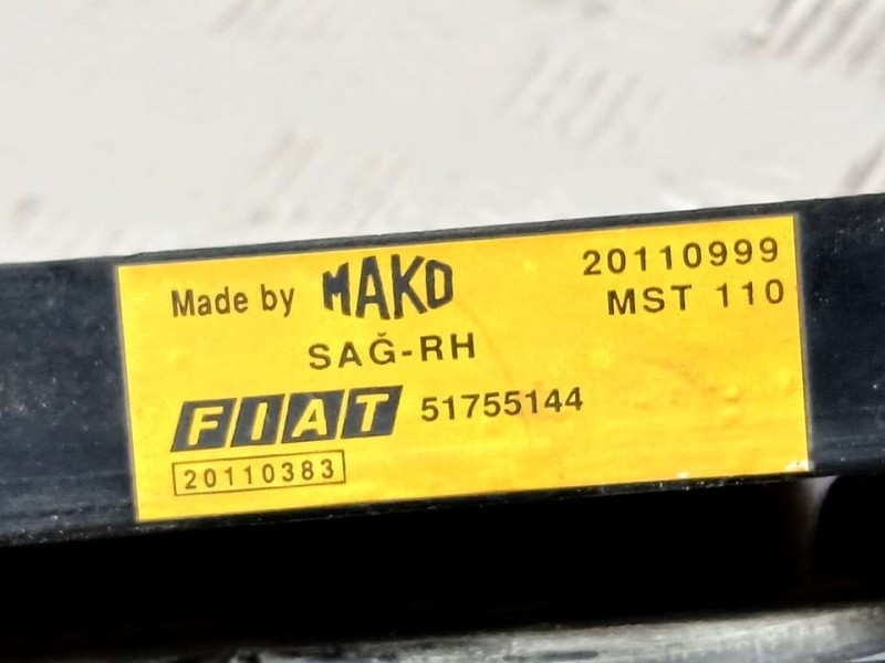 Recambio de piloto trasero derecho para fiat doblo cargo (223) 1.9 jtd sx furg. panorama referencia OEM IAM 51755144  