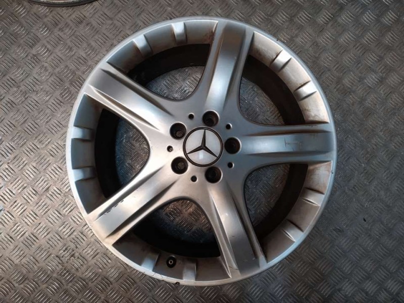 Recambio de juego llantas aluminio para mercedes-benz clase r (w251) r 350 cdi 4-matic (251.022) referencia OEM IAM 8X19 5 TORN 