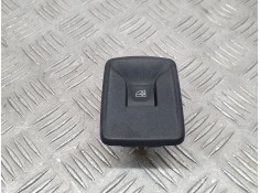Recambio de mando elevalunas trasero derecho para dacia sandero comfort referencia OEM IAM 00235634T056  