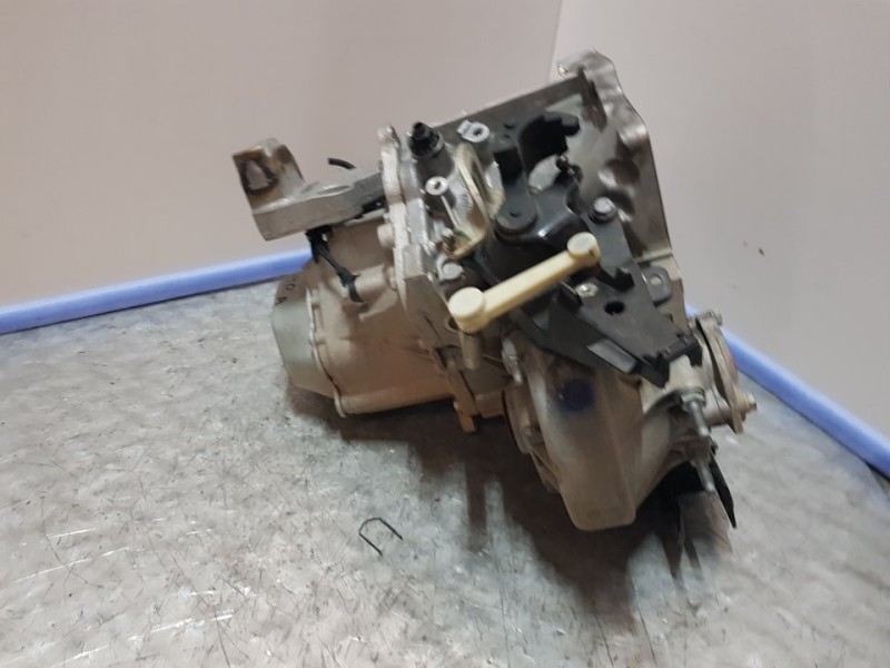 Recambio de caja cambios para citroën berlingo 100 años m referencia OEM IAM 20ET54 3691133B 5VELOCIDADES