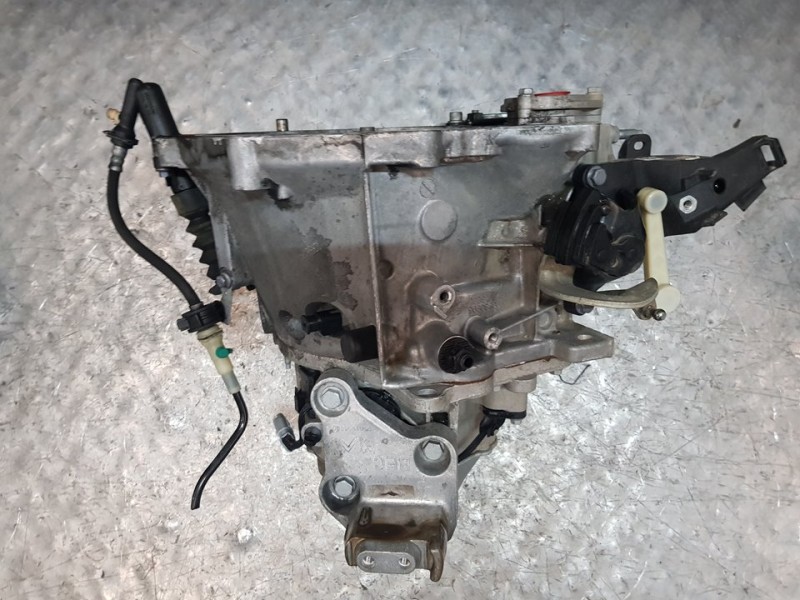 Recambio de caja cambios para citroën berlingo 100 años m referencia OEM IAM 20ET54 3691133B 5VELOCIDADES