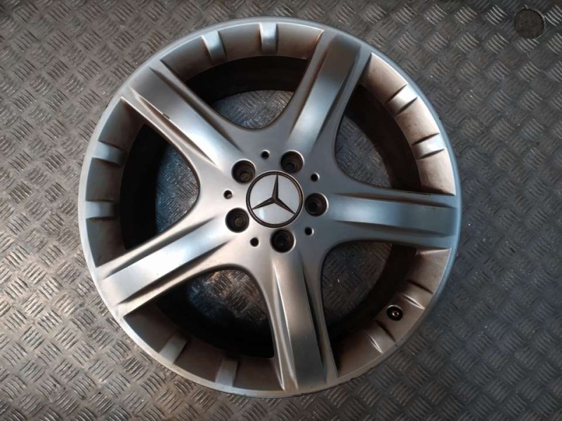 Recambio de juego llantas aluminio para mercedes-benz clase r (w251) r 350 cdi 4-matic (251.022) referencia OEM IAM 8X19 5 TORN 