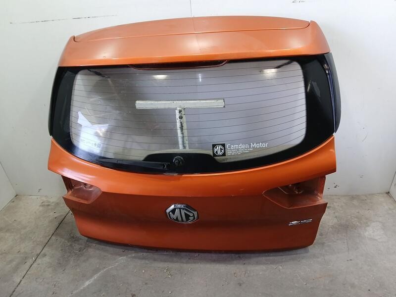 Recambio de porton trasero para mg zs 1.5 vti referencia OEM IAM 10691021  