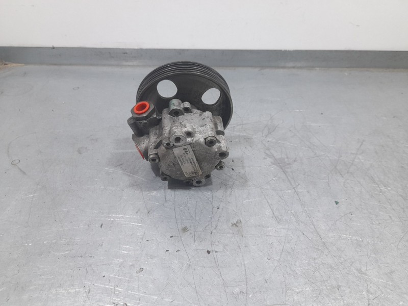 Recambio de bomba direccion para citroën c5 i (dc_) 2.0 hdi (dcrhzb, dcrhze) referencia OEM IAM 9636086680 7617955502 