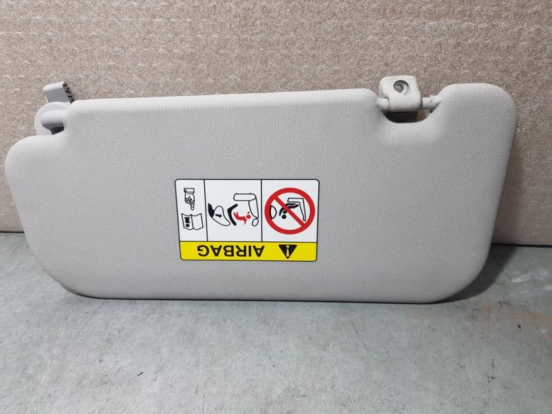 Recambio de parasol derecho para hyundai i20 klass referencia OEM IAM 85220Q0020NNB  