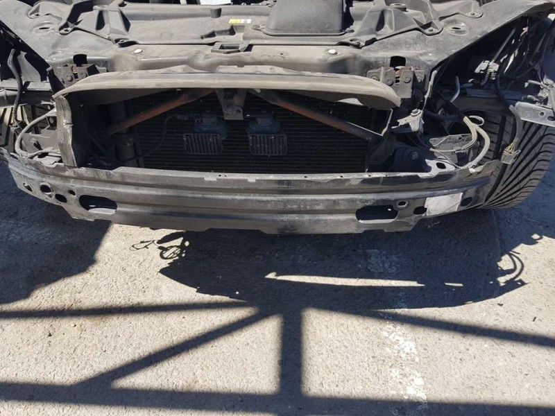 Recambio de refuerzo paragolpes delantero para jaguar xf 2.2 diesel referencia OEM IAM C2Z18083  