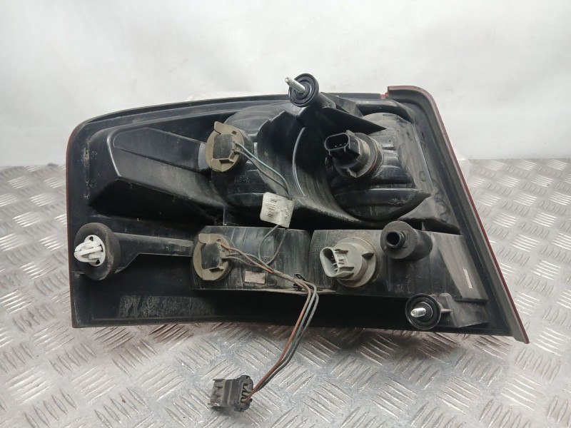 Recambio de piloto trasero derecho para dodge avenger 2.0 crd referencia OEM IAM 05116220AE  05303990AE