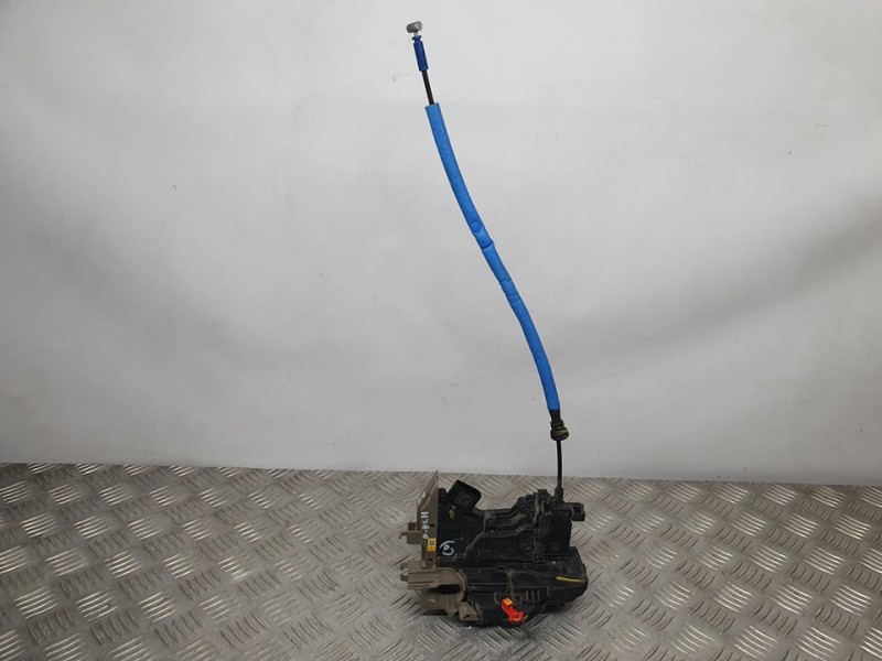 Recambio de cerradura puerta delantera derecha para kia xceed drive referencia OEM IAM 81320J7000  5 PINES