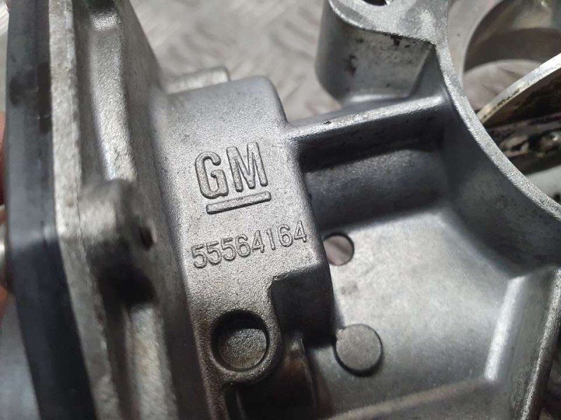 Recambio de caja mariposa para opel insignia sports tourer selective referencia OEM IAM 55564164  