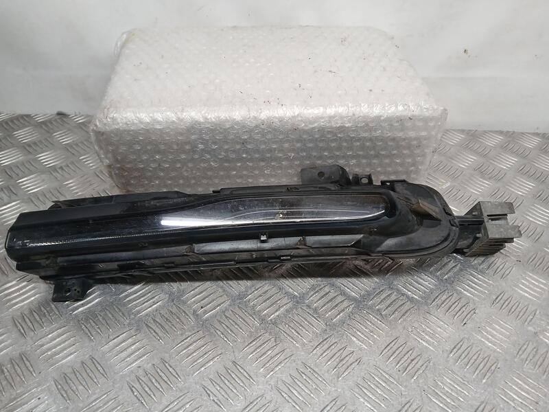 Recambio de piloto izquierdo luz diurna para volvo v40 hatchback (525) d3 referencia OEM IAM 31290578  7230400000