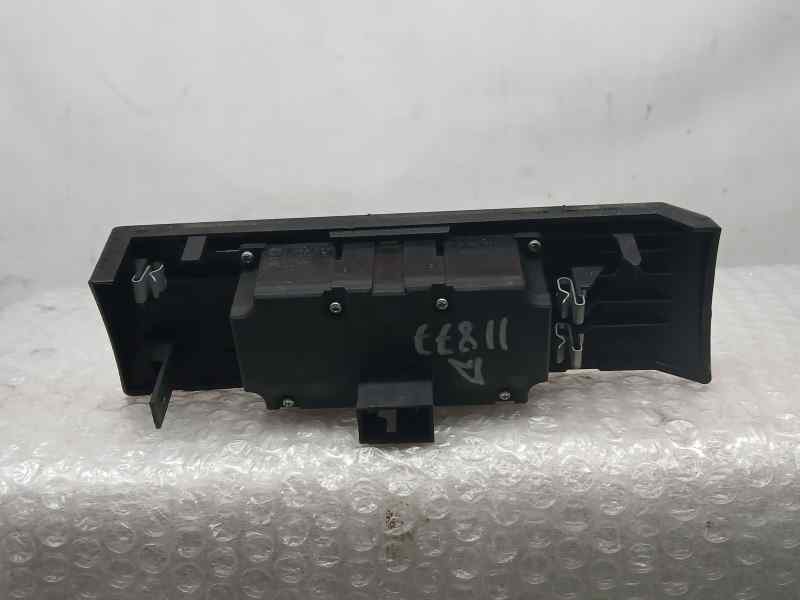 Recambio de mando luces para bmw serie 5 touring (e61) 520d referencia OEM IAM 6988565 33295201 