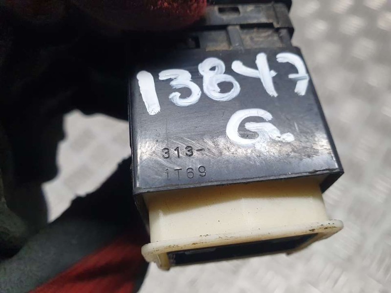 Recambio de mando retrovisor para toyota auris active referencia OEM IAM 3131T69  