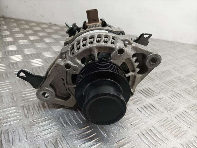 Recambio de alternador para toyota aygo kgb40(hb)/kgb40l business referencia OEM IAM 270600Q190 1042113490 DENSO