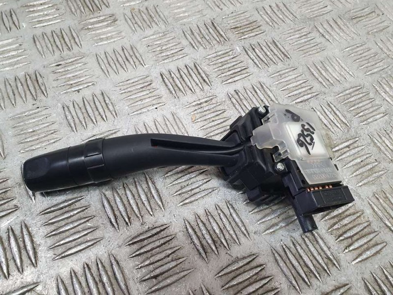 Recambio de mando limpia para kia magentis active referencia OEM IAM 202004726  