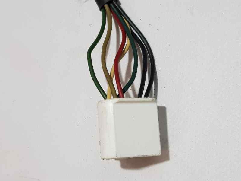 Recambio de retrovisor derecho para toyota avensis berlina (t25) 1.8 sol berlina (5-ptas) referencia OEM IAM  7 CABLES ELECTRICO