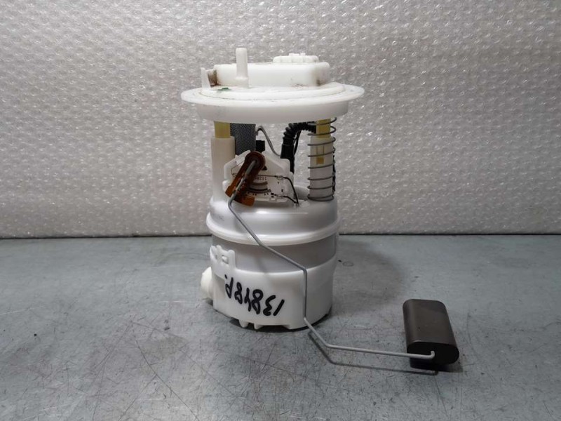 Recambio de aforador para dacia sandero stepway essential referencia OEM IAM 172026951R  