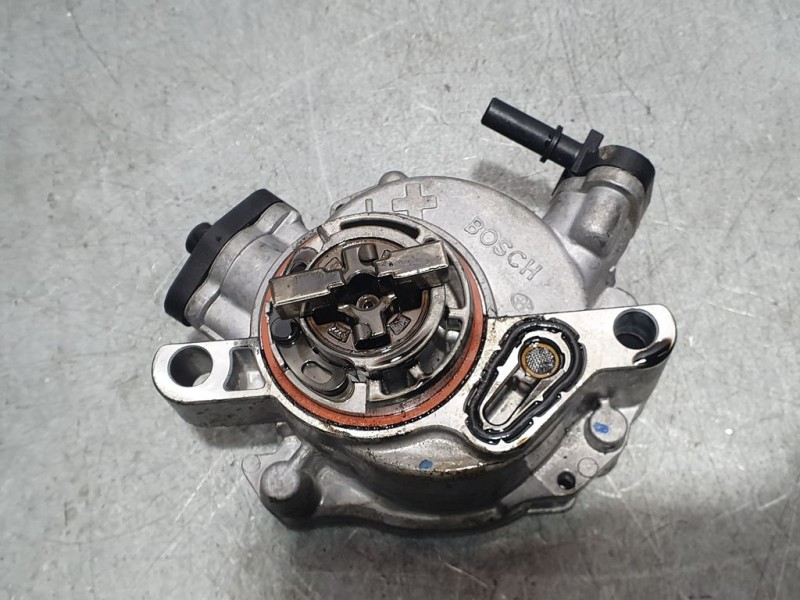 Recambio de depresor freno / bomba vacio para peugeot 3008 1.6 blue-hdi fap referencia OEM IAM 9804021880  BOSCH