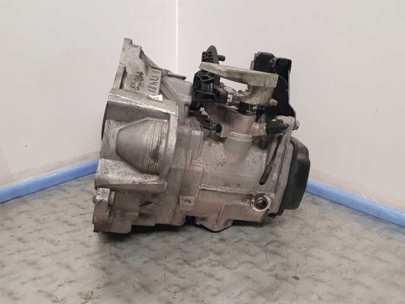 Recambio de caja cambios para skoda fabia (5j2 ) style referencia OEM IAM KFK 090410 5VELOCIDADES