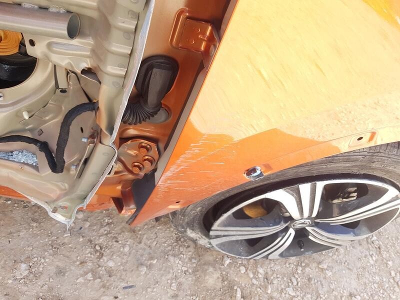 Recambio de aleta delantera derecha para mg zs suv (azs1) 1.5 vti referencia OEM IAM 10292956SEPP TOCADA 