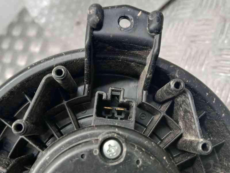 Recambio de motor calefaccion para suzuki baleno glx referencia OEM IAM B527809 110705 
