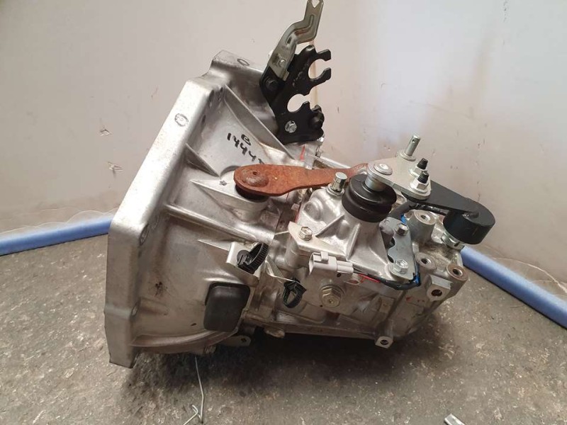 Recambio de caja cambios para toyota aygo kgb40(hb)/kgb40l business referencia OEM IAM 20TT55 4349170 5VELOCIDADES