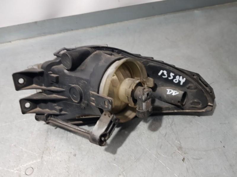 Recambio de faro antiniebla derecho para opel insignia sports tourer sport referencia OEM IAM 13226829  