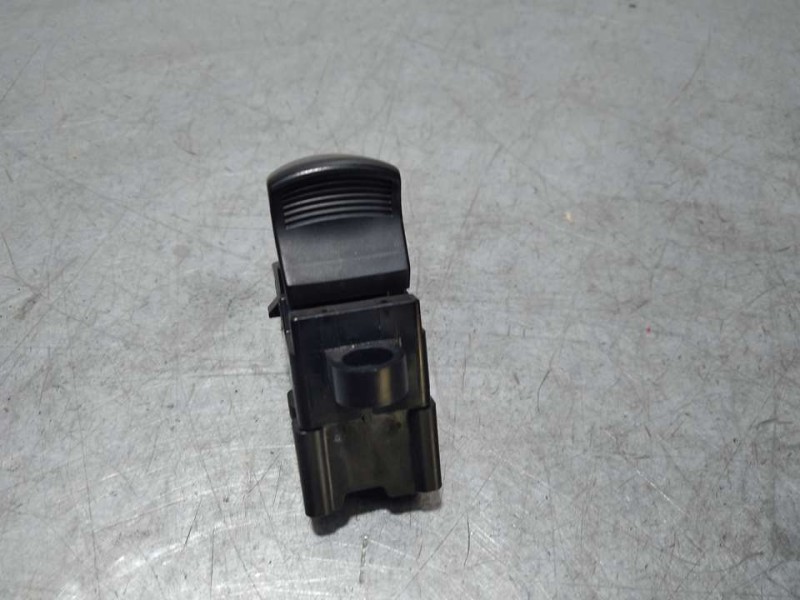 Recambio de mando elevalunas trasero izquierdo para nissan juke (f15) acenta referencia OEM IAM 254111KL5A  