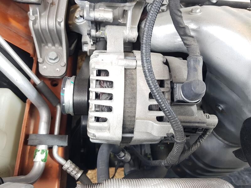 Recambio de alternador para mg zs suv (azs1) 1.5 vti referencia OEM IAM 10582349  