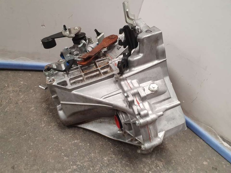 Recambio de caja cambios para toyota aygo kgb40(hb)/kgb40l business referencia OEM IAM 20TT55 4349170 5VELOCIDADES