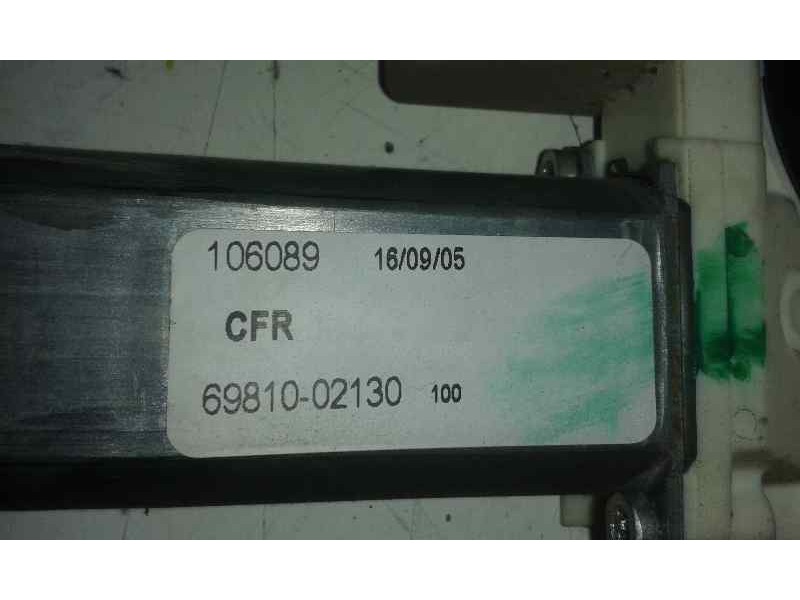 Recambio de elevalunas delantero derecho para toyota corolla (e12) 1.4 d-4d luna compact referencia OEM IAM 6981002130 6 PINS EL