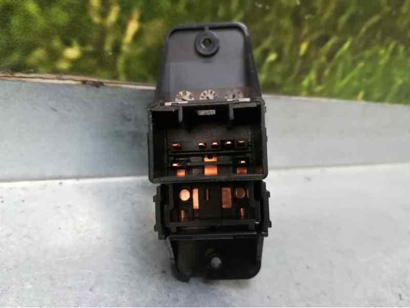 Recambio de mando elevalunas trasero izquierdo para kia rio (yb) concept referencia OEM IAM 93580h3000wk  