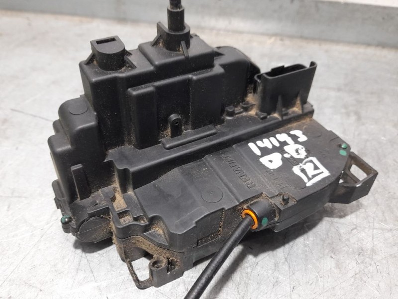Recambio de cerradura puerta delantera derecha para renault master kasten l2h2 hka 3,5t doble cabina referencia OEM IAM SIN REF 